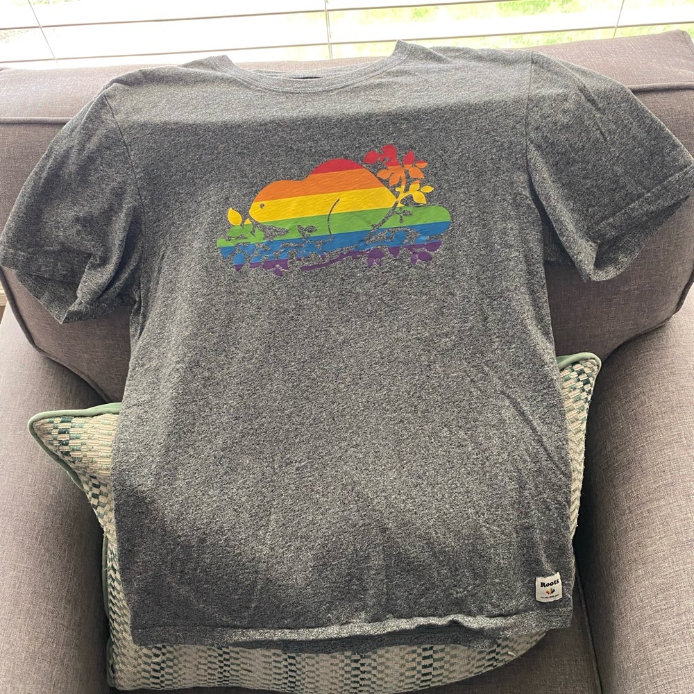 Roots T-Shirt - Rainbow Pride logo (Lrg)